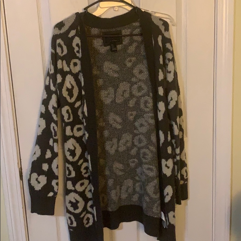 Grey & White sweater